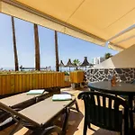 The Harbour Club شقة