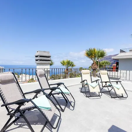 The Harbour Club Апартаменты