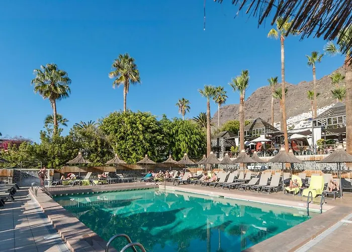 The Harbour Club Апартаменты